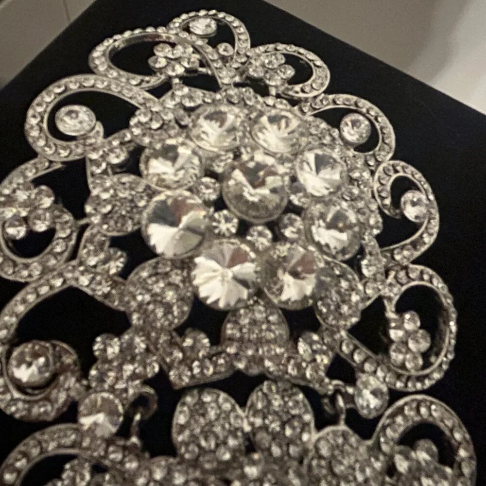 Vintage SNK Large Oversize Ornate Clear Rhinestone Brooch 7" x 3.75" - Picture 2 of 5